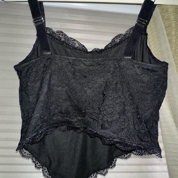 Black Bustier Tank Top - Picture 2 of 6